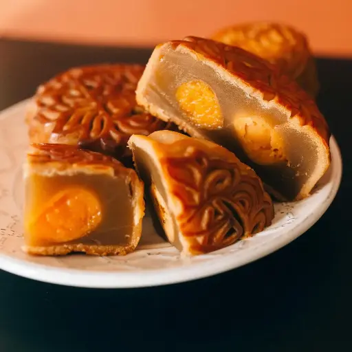 Mooncakes (Lotus Seed with Double Yolk)